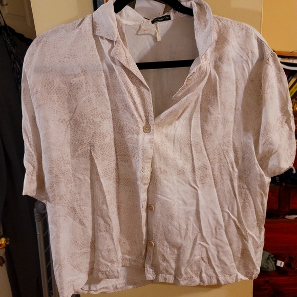 Oysho top size large. White print - Picture 1 of 5